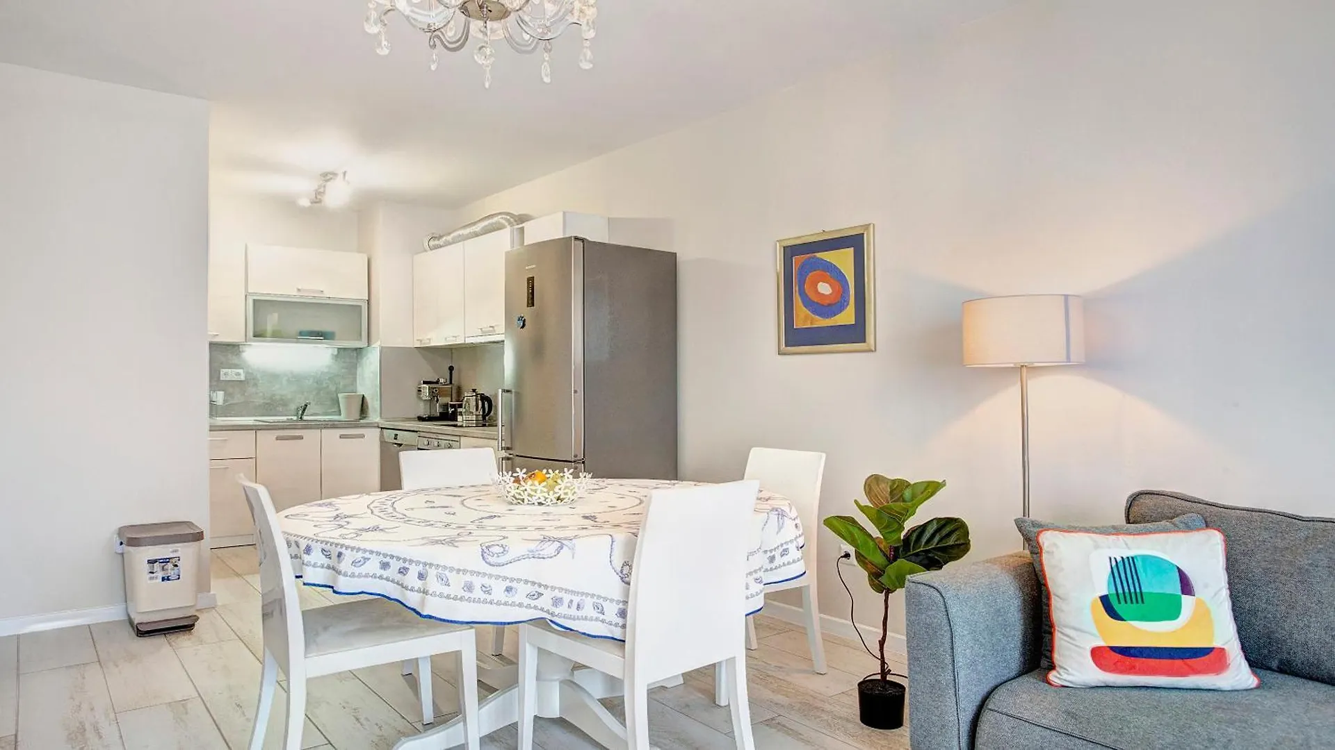 Maxim Sofia Center 1Bdr Apartment Next To Subway Station And Mall Sofia