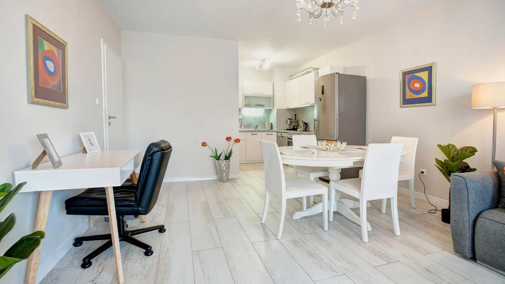 Maxim Sofia Center 1Bdr Apartment Next To Subway Station And Mall Sofia